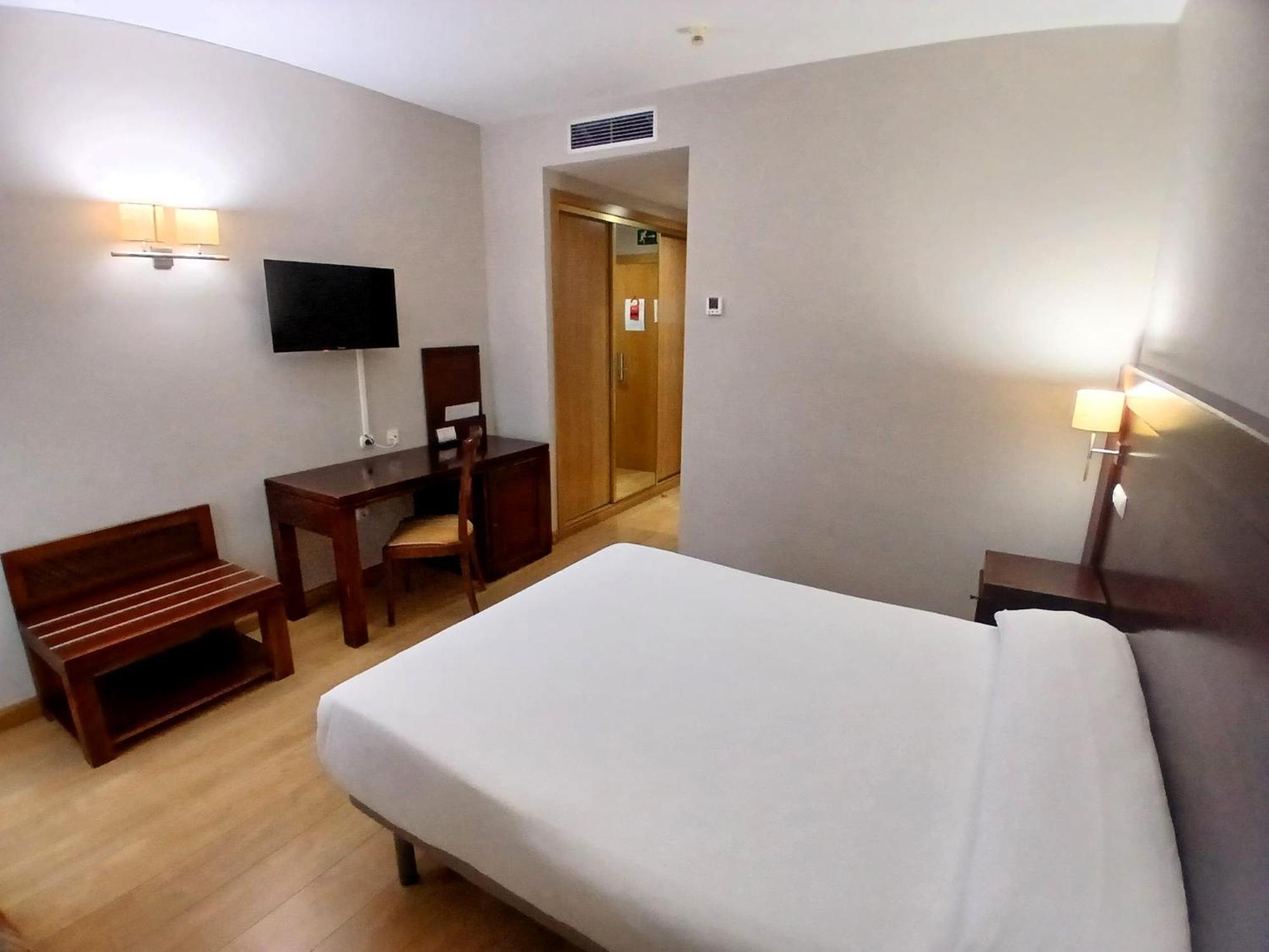 Hotel Campos De Castilla Soria Buitenkant foto