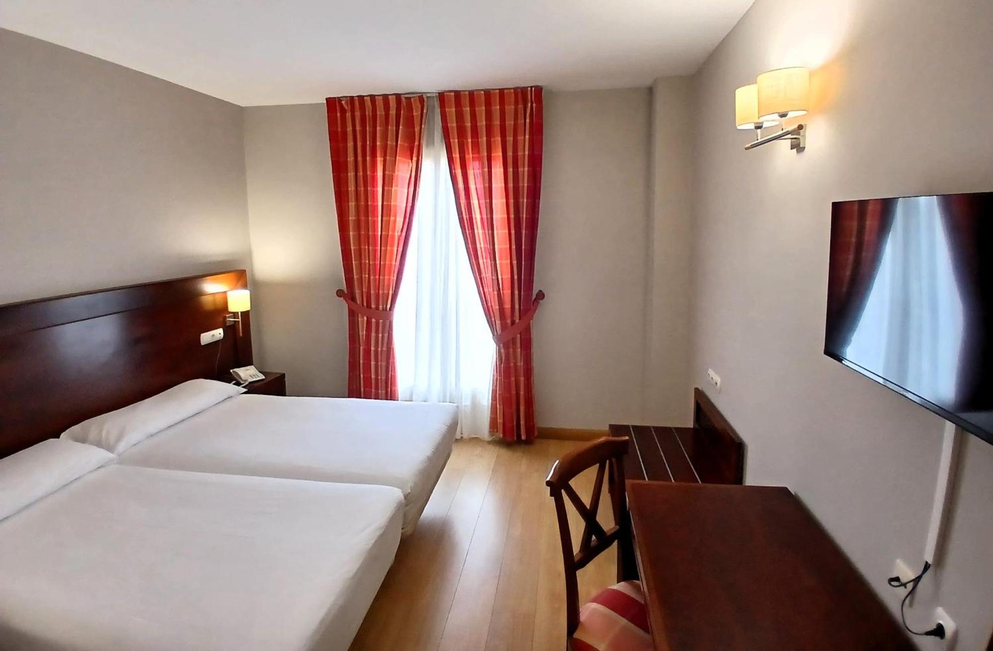 Hotel Campos De Castilla Soria Buitenkant foto