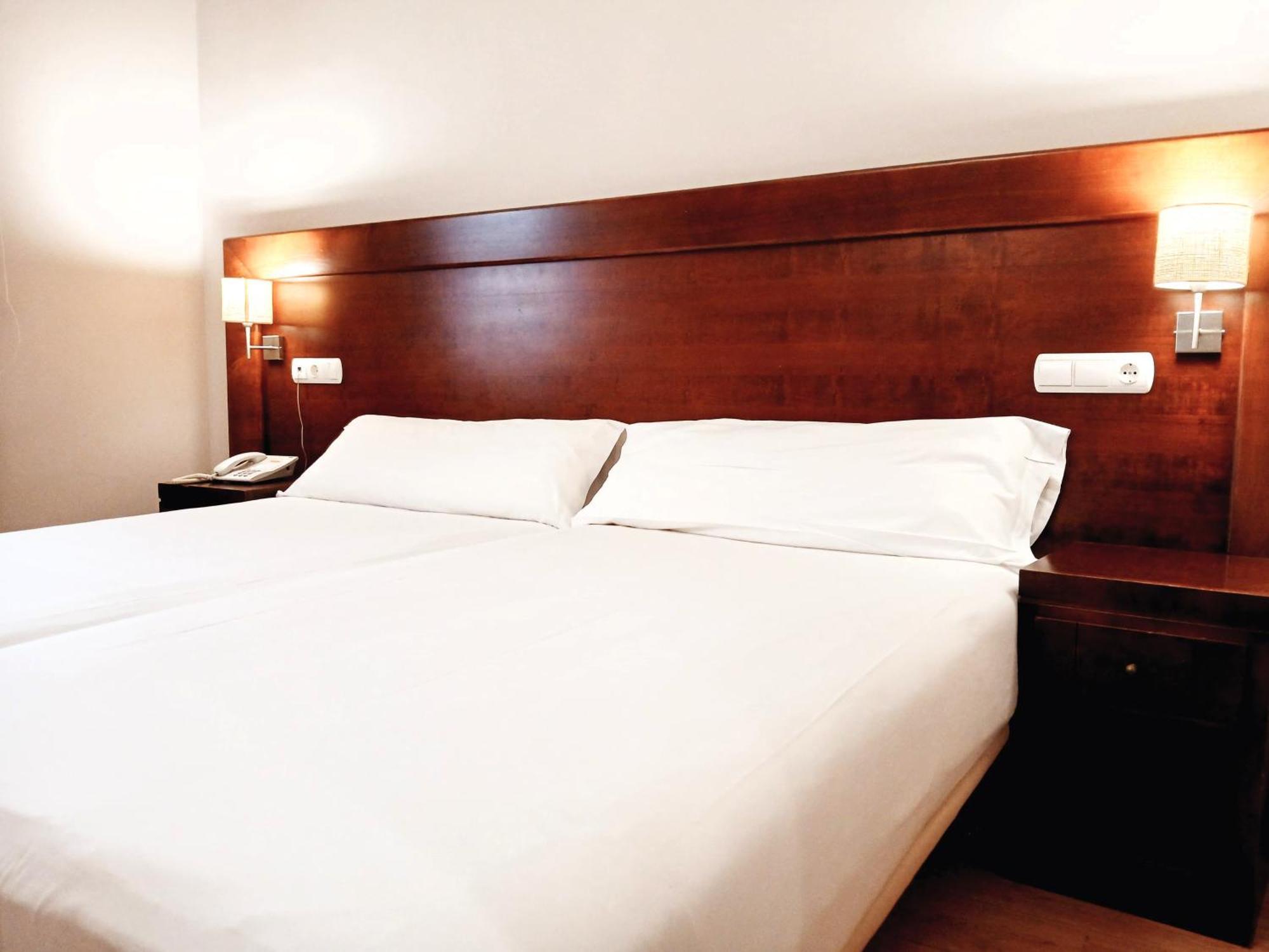 Hotel Campos De Castilla Soria Buitenkant foto
